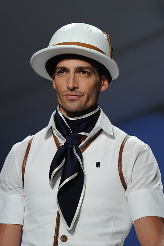 male model in a hat
