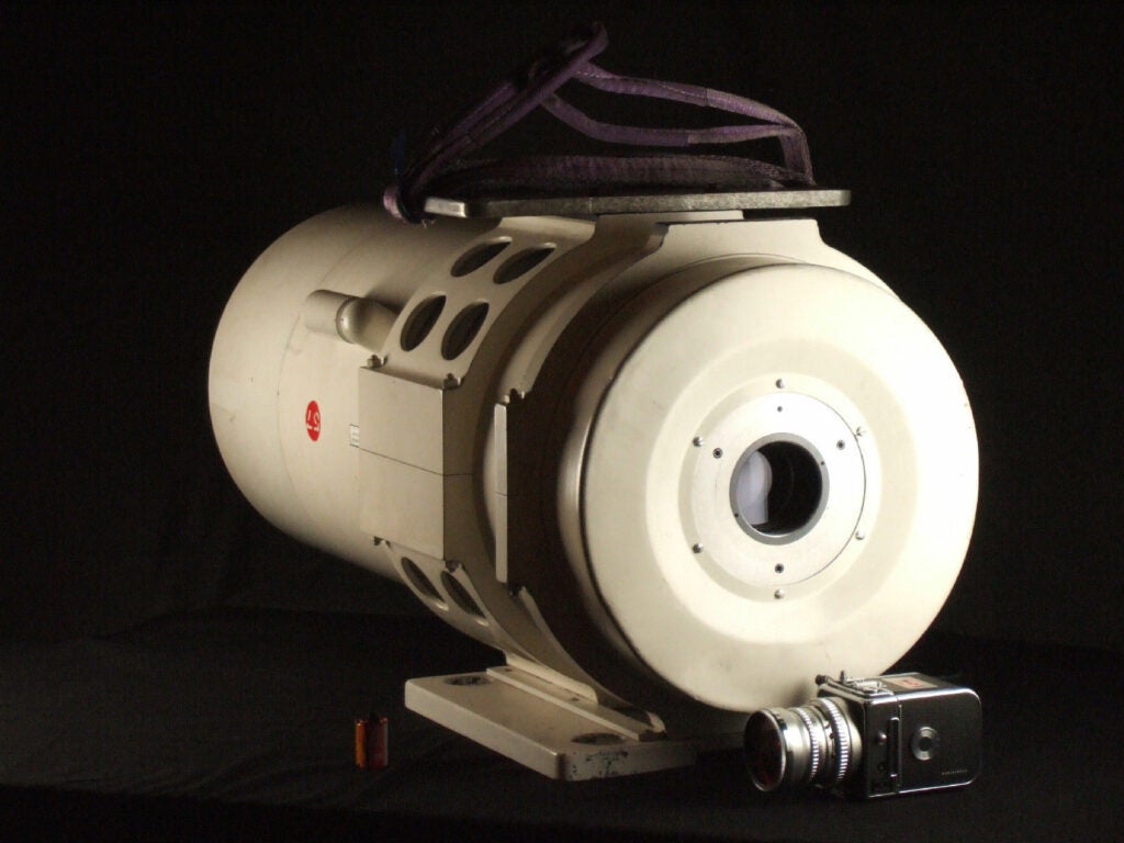 Jonel 100 NASA Lens