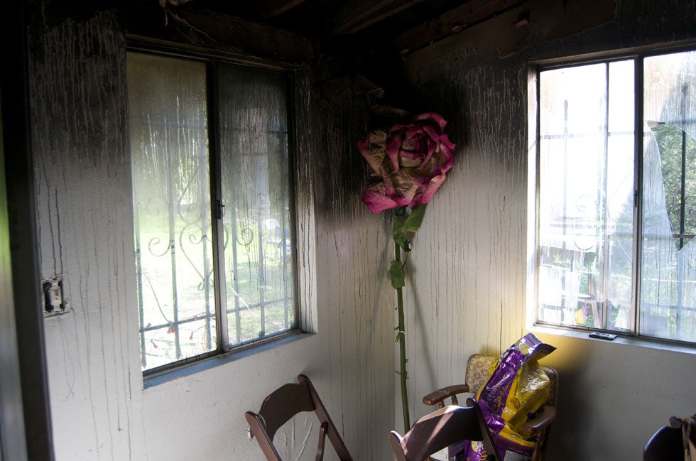 httpswww.popphoto.comsitespopphoto.comfilesfilesgallery-imagesthe-day-my-house-burned-down9.jpg