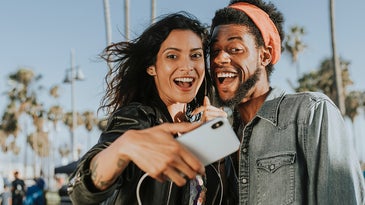 How to take better selfies in any situation