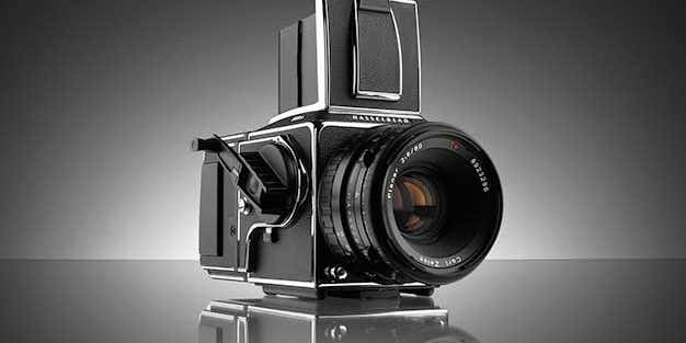 Hasselblad Discontinues Iconic 503CW Camera Hasselblad Discontinues Iconic 503CW Camera