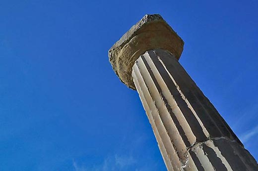 A-pillar-from-Alabama-s-first-state-capitol-buildi