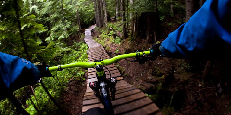 Justin Olsen Uses a Chest-Mounted DSLR for Incredible Mountain Bike Photos