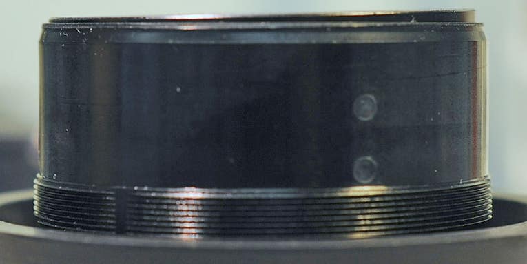 LensRentals Demonstrates Why A Tilted Lens Element Is A Bad Thing LensRentals Demonstrates Why A Tilted Lens Element Is A Bad Thing