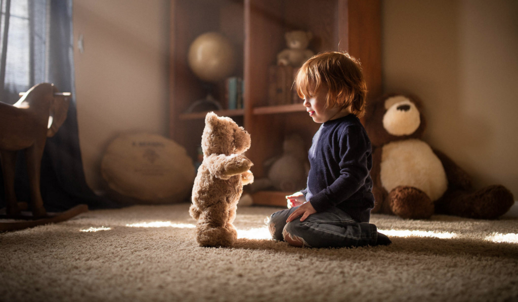 Today's Photo of the Day was captured by Adrian Murray using a Canon EOS 5DS R with a 35mm lens at 1/1000 sec, f/1.4 and ISO 320. We love Murray's use of light in this portrait of a child at play. See more work <a href="https://www.flickr.com/photos/adrianmurrayphotography/">here.</a>