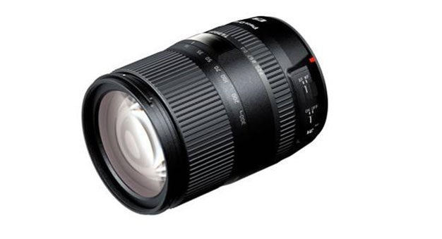Tamron 16-300mm All-in-one zoom lens