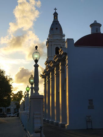 Olympus-E-3-Field-Report-Sunset-at-Ponce-Puerto