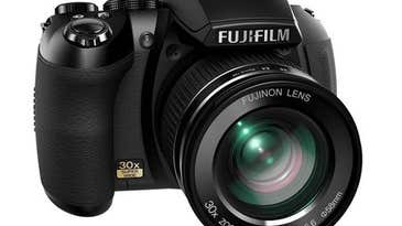 New Gear: Fujifilm HS10 30x super-zoom