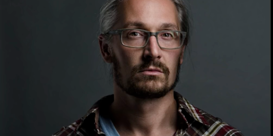 Watch This: Tips For Dramatic Portraits With One Light Watch This: Tips For Dramatic Portraits With One Light