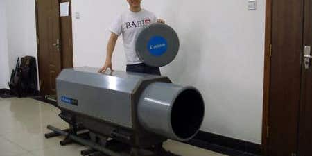 Canon’s enormous 5200mm F/14 DSLR lens Canon’s enormous 5200mm F/14 DSLR lens