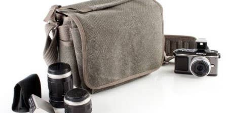 Think Tank Retrospective 5 Bag Is Stylish, Stealthy Think Tank Retrospective 5 Bag Is Stylish, Stealthy