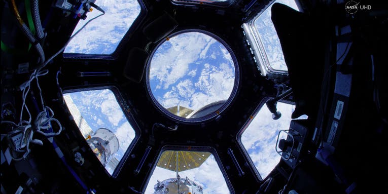 Watch This Ultra-HD “Fly Through” Video of the International Space Station