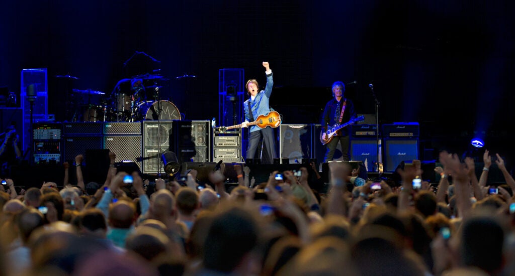 Behind the Photo: Paul McCartney at Yankee Stadium | Popular Photography