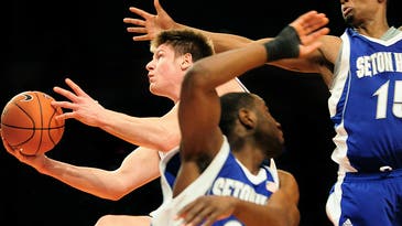 10 Tips For Shooting Better College Basketball Photos 10 Tips For Shooting Better College Basketball Photos