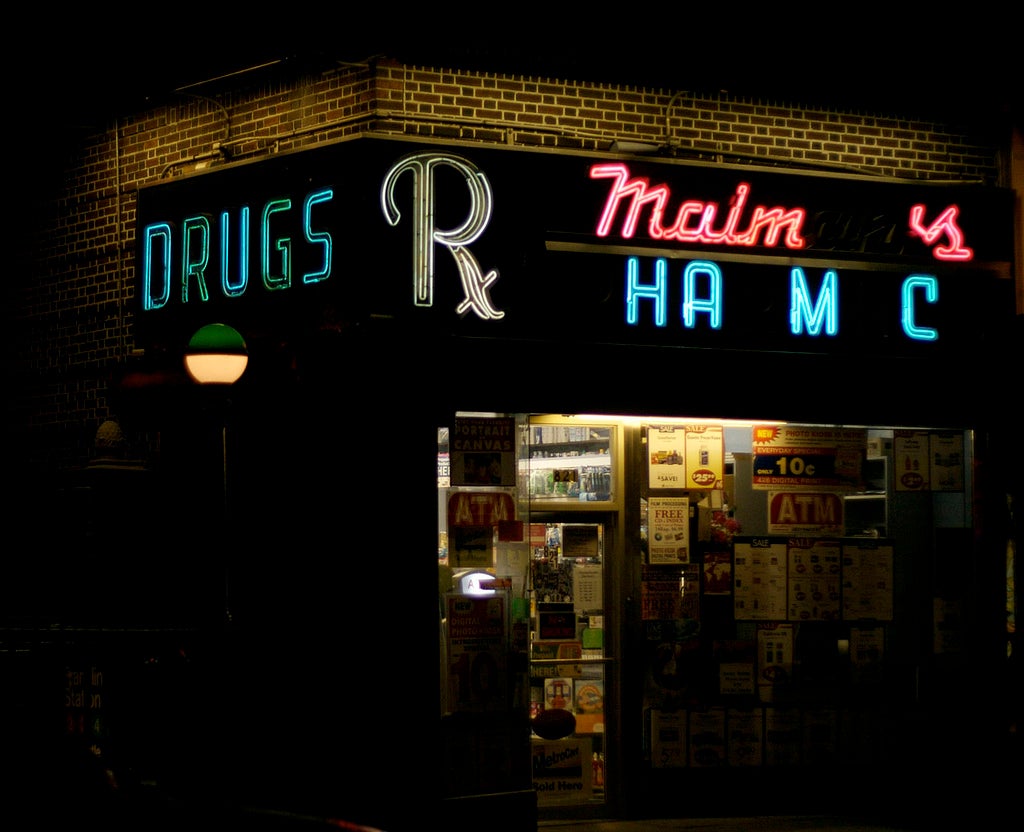 Maimanâs Pharmacy