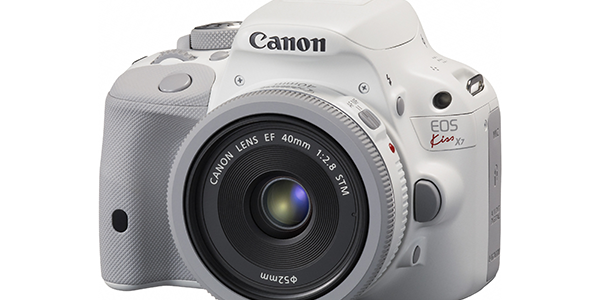 Canon Unveils a White Version of the SL1 DSLR in Japan
