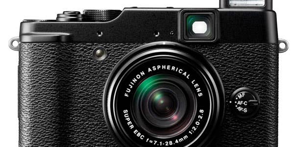 Fujifilm X10 Compact Camera Keeps the Retro Style, Adds a Zoom Lens