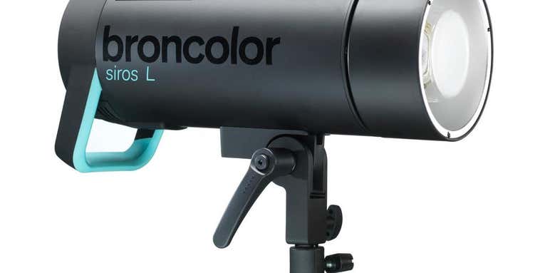 Lighting Review: Broncolor Siros L 800 Battery-Powered Monolight Strobe Lighting Review: Broncolor Siros L 800 Battery-Powered Monolight Strobe