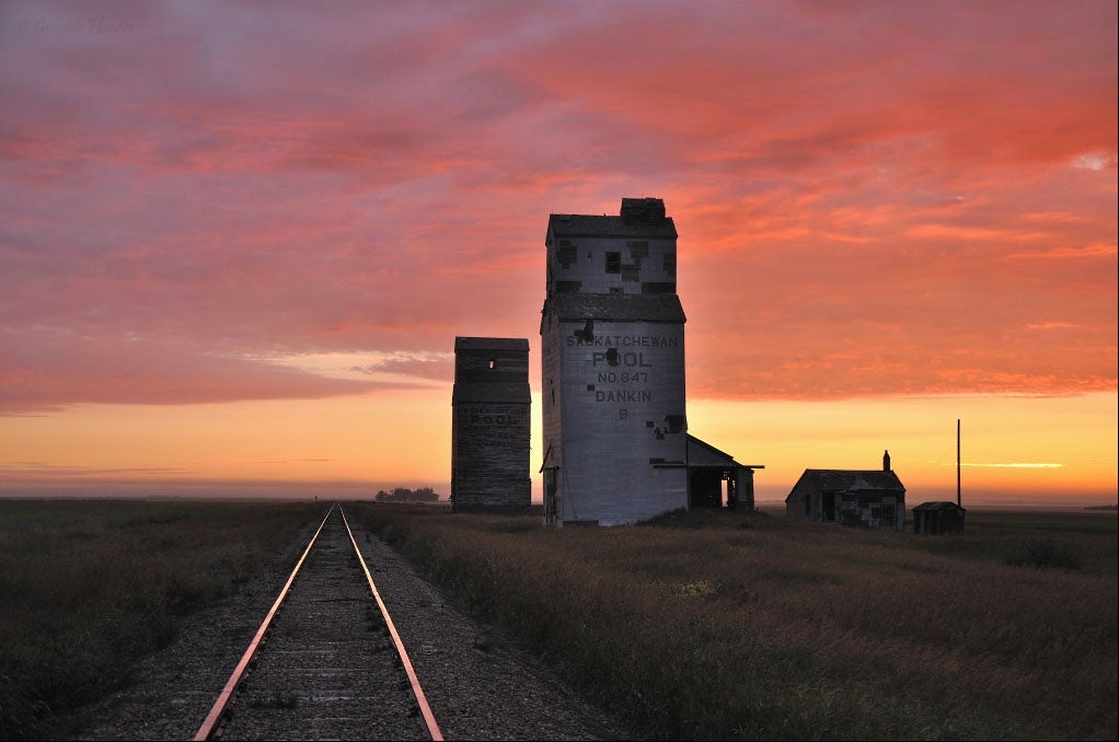 Today's Photo of the Day was captured by Gordon during sunrise in Dankin, Saskatchewan. You can see more of Gordon's work <a href="https://www.flickr.com/photos/rare_earth/">here</a>. Want to be featured as our next Photo of the Day? Simply submit you work to our <a href="http://www.flickr.com/groups/1614596@N25/pool/page1">Flickr page</a>.
