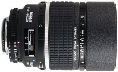 Lens-Test-Nikon-135mm-f-2D-AF-DC-Nikkor