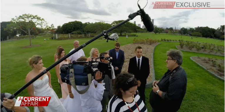 This Is What Happens When a Gang of Angry Brides Confront an Allegedly Sketchy Wedding Photographer This Is What Happens When a Gang of Angry Brides Confront an Allegedly Sketchy Wedding Photographer