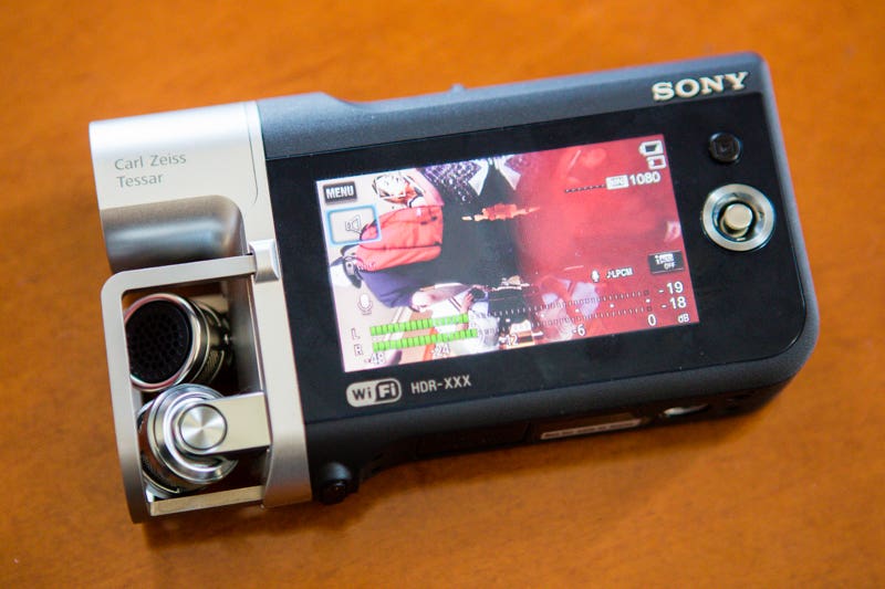 Sony onthult de FDR‑AX1 4K-camcorder en HDR‑MV1 compacte muziekvideorecorder 