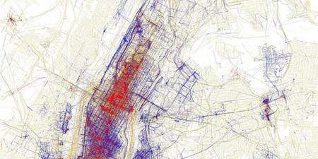Flickr Heat Maps Show How Tourists and Locals Photograph Popular Spots