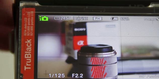 Sony Firmware Update Brings Peaking To NEX-3 and NEX-5 Sony Firmware Update Brings Peaking To NEX-3 and NEX-5
