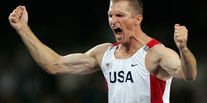 Behind the Lens with Robert Hanashiro Behind the Lens with Robert Hanashiro