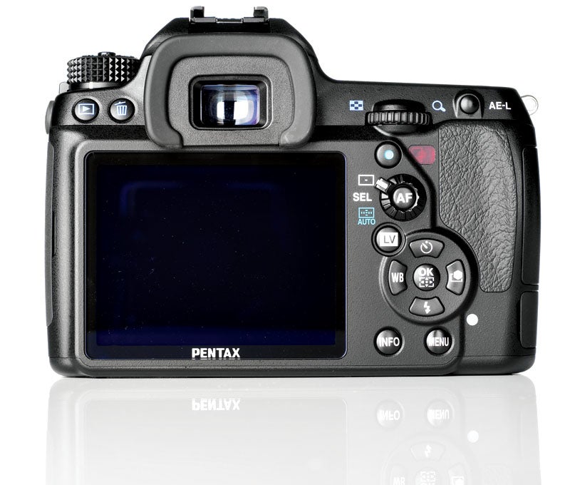 pantaxk5dslr01.jpg