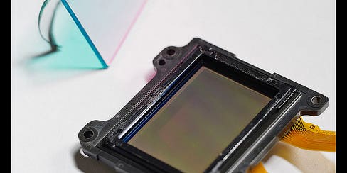 NEX-5 Hacked Into Black-and-White Multi-Spectral Camera
