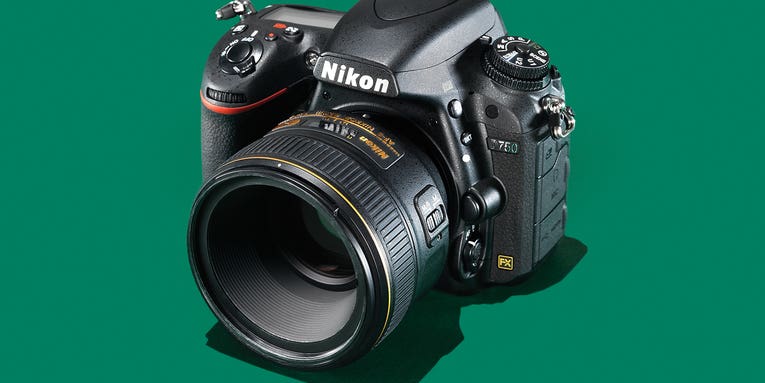 Nikon Will Fix Any D750 With the “Dark Band” Lens Flare Issue for Free
