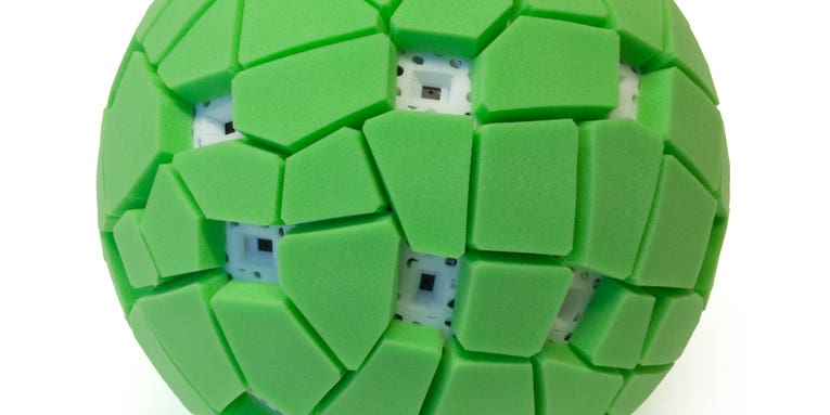 New Gear: The Throwable Panoramic Ball Camera New Gear: The Throwable Panoramic Ball Camera