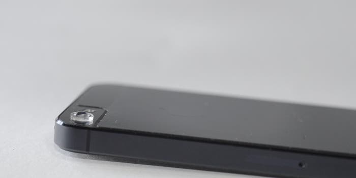 Kickstart a Tiny Lens to Turn Your Smartphone Into a Microscope Kickstart a Tiny Lens to Turn Your Smartphone Into a Microscope