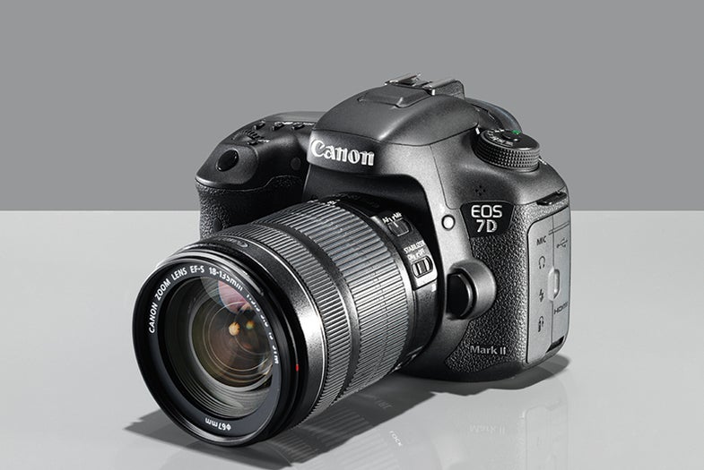 schaamte diamant fort Canon EOS 7D Mark II Review | Popular Photography