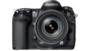 First Look: Fujifilm FinePix S5 Pro