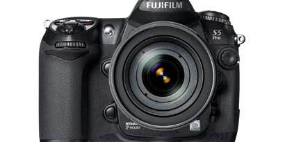 First Look: Fujifilm FinePix S5 Pro