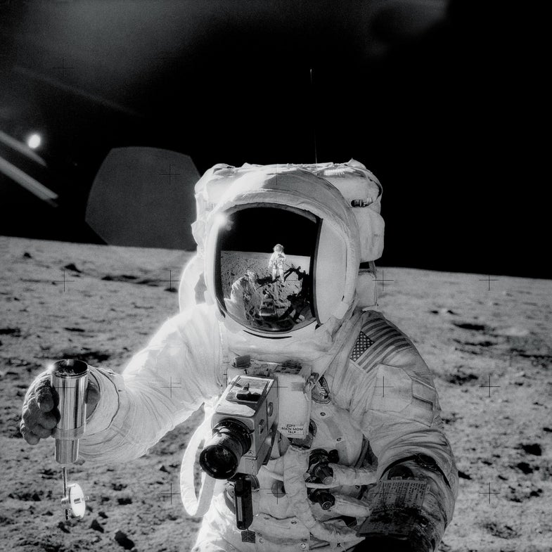 Nasa moon camera