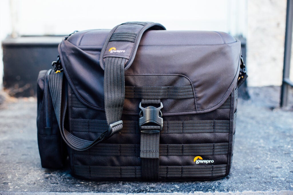 Slingshot Edge 250 AW - LP36899-PWW | Lowepro Global