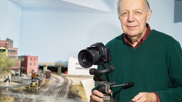I Photographer: Model Railroad Shooter Paul Dolkos
