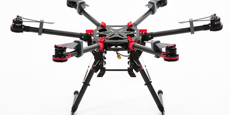 New Gear: DJI Spreading Wings S900 Drone