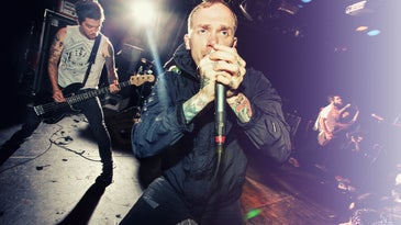 How-To: Concert Photography With Strobes and Flashes