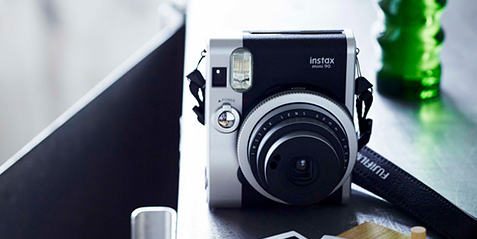 New Gear: Fujifilm Instax Mini 90 Neo Classic High-End Instant Film Camera New Gear: Fujifilm Instax Mini 90 Neo Classic High-End Instant Film Camera