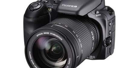 New Gear: Fujifilm FinePix S200EXR