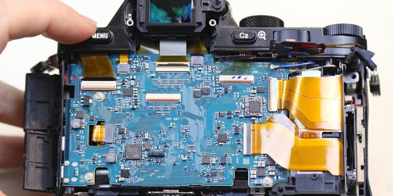 Sony A7r Teardown Reveals Remarkably Easy Disassembly