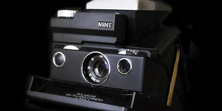 Mint SLR670-S Noir Is a Beautiful Instant Film Camera With a Big Price Tag Mint SLR670-S Noir Is a Beautiful Instant Film Camera With a Big Price Tag