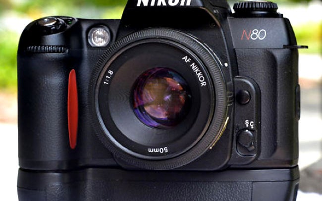 nikonn80.jpg