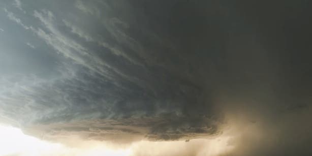 Awesome Timelapse Photography Shows the Power of a Storm Supercell