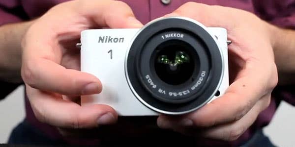 Video: Hands-On With the Nikon J1 Video: Hands-On With the Nikon J1