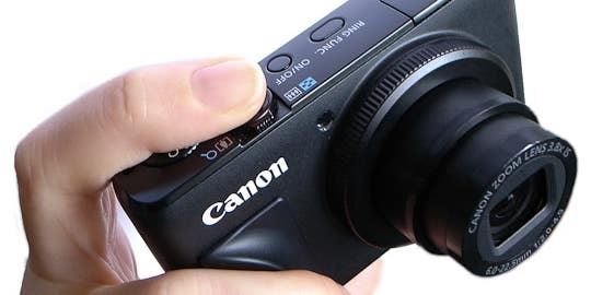 Flipbac Releases Custom Grips for Compact Cameras Flipbac Releases Custom Grips for Compact Cameras
